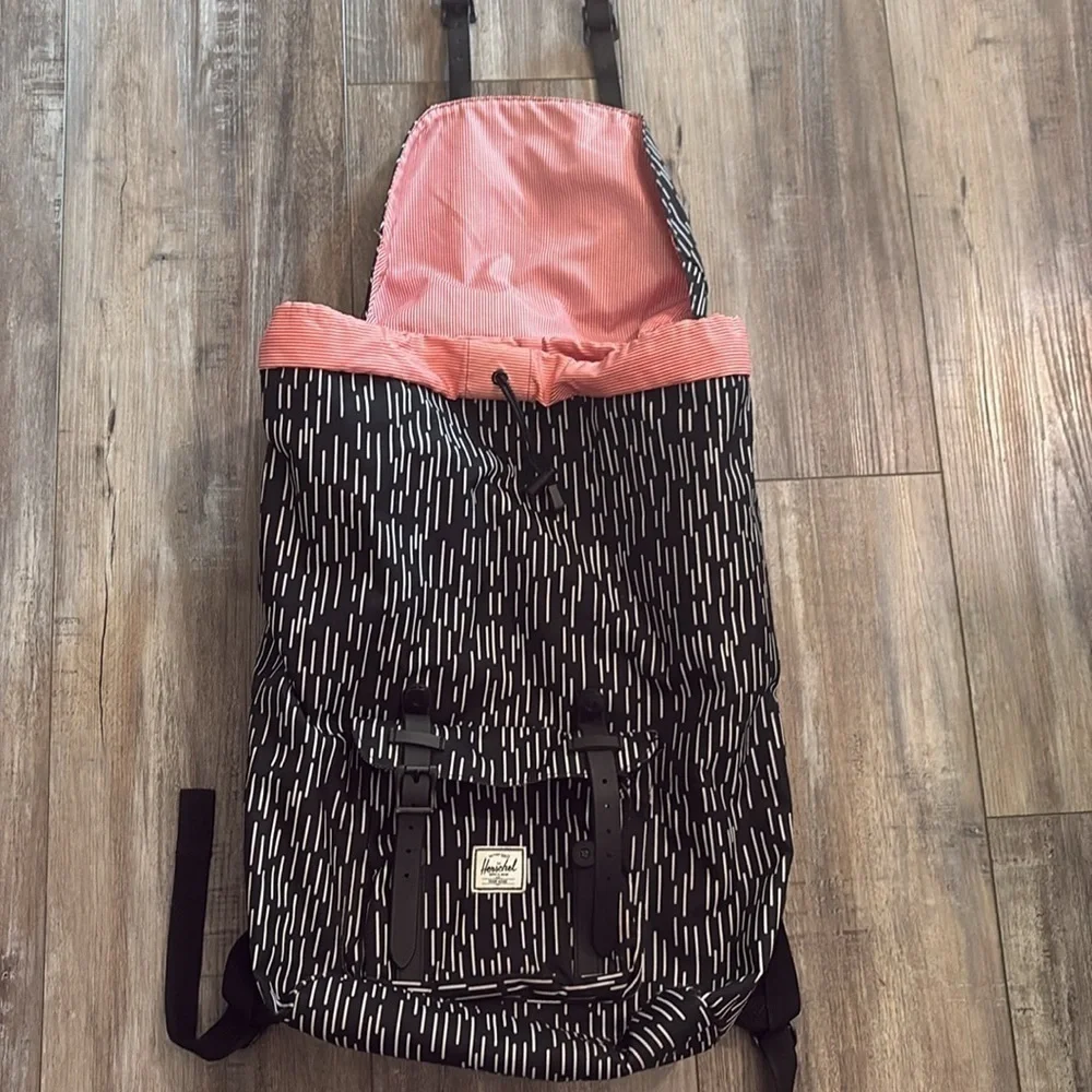 Hershel Mid-Volume Little America Backpack